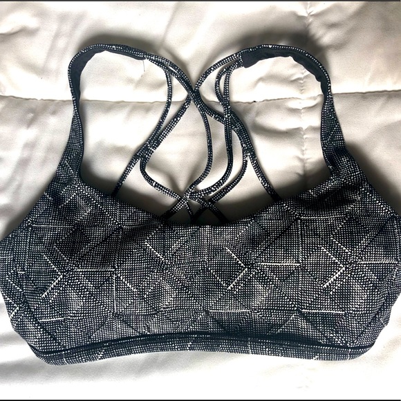 lululemon athletica Other - Lululemon 6 Free to be bra